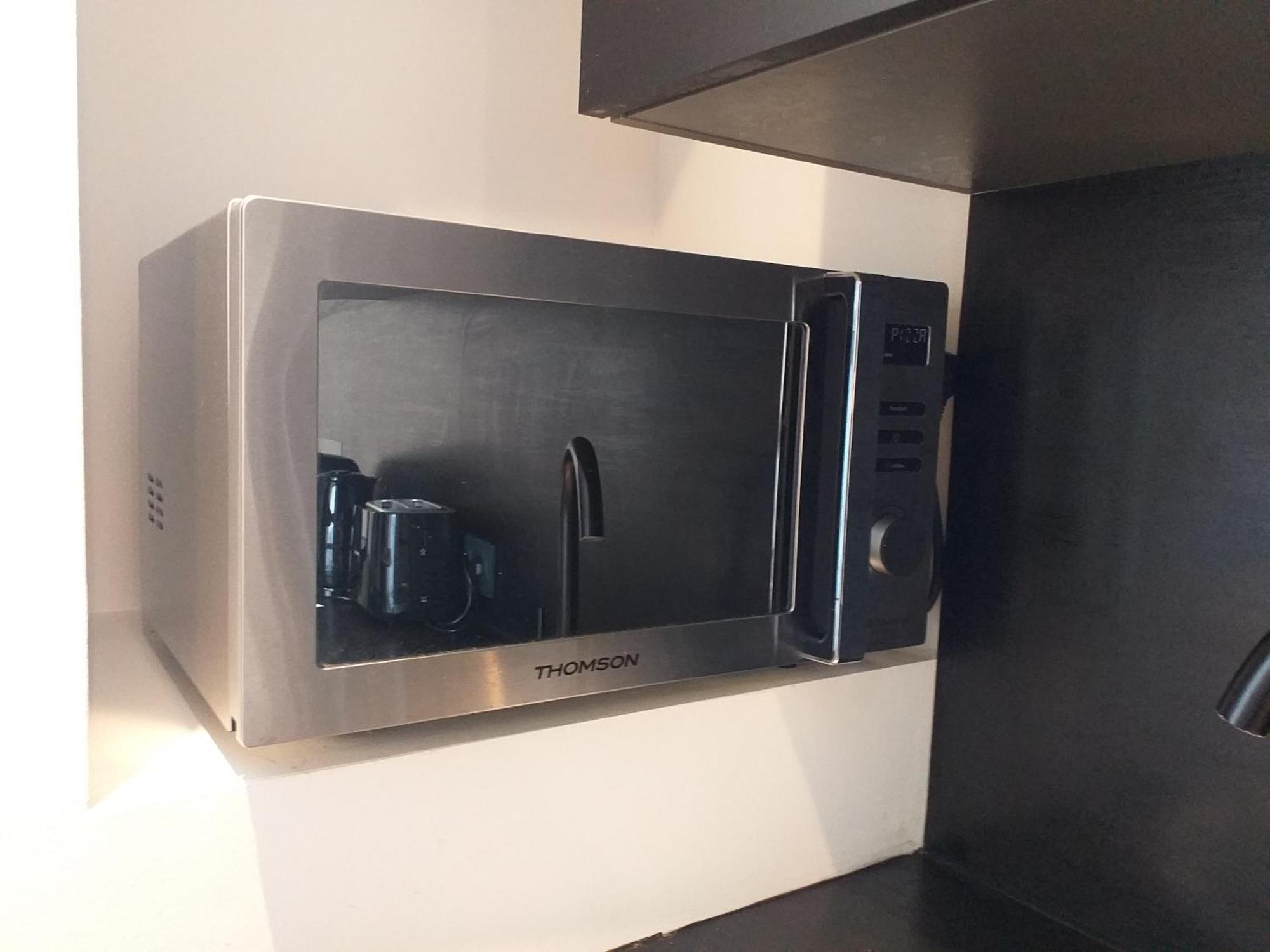 Les Volets Bleus - Deux Appartements Et Un Studio, Jardin Bourges Rom bilde
